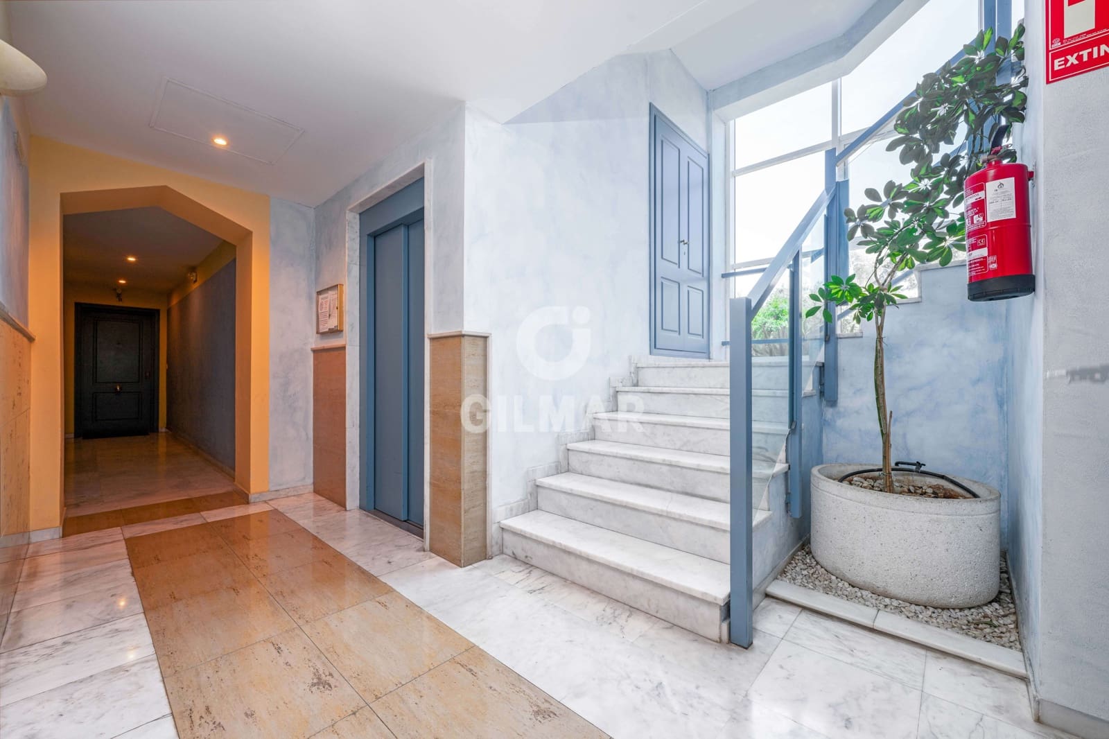 2 bedroom Flat for sale in Bahia de Marbella with pool garage - € 646,000 (Ref: 9821600)