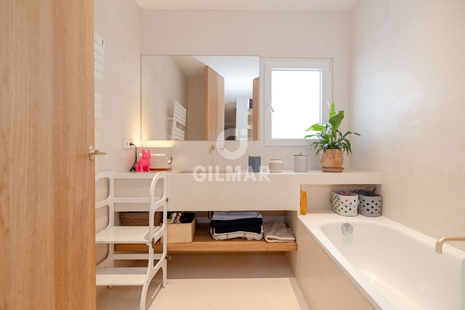 4 sypialnia Dom blizniak na sprzedaż w Marbella z basenem garażem - 1 295 000 € (Ref: 9821601)