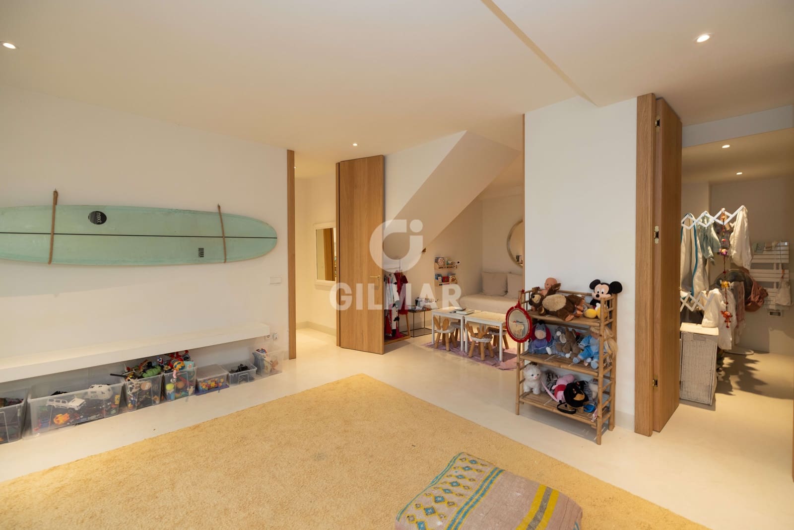 4 sypialnia Dom blizniak na sprzedaż w Marbella z basenem garażem - 1 295 000 € (Ref: 9821601)