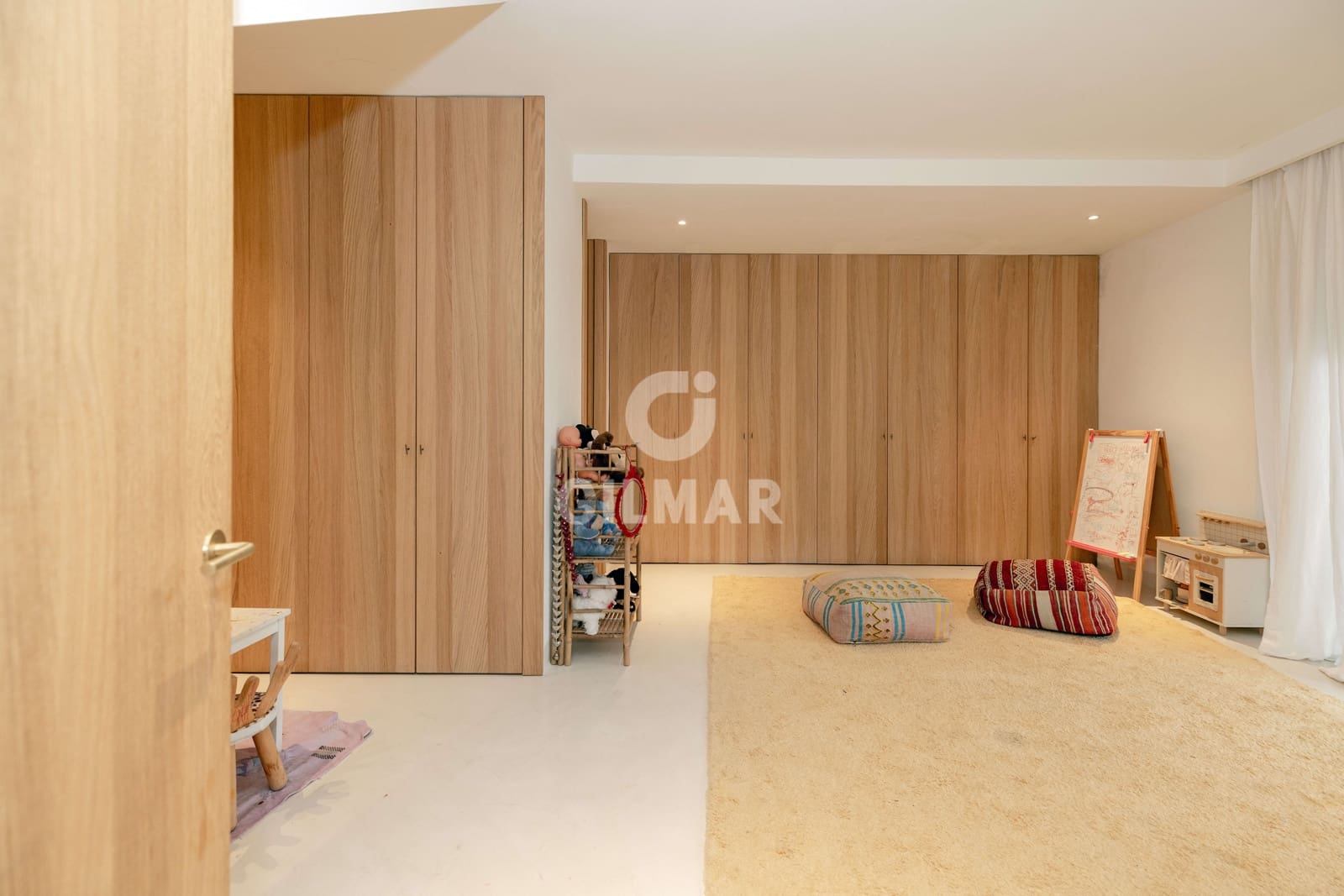 4 sypialnia Dom blizniak na sprzedaż w Marbella z basenem garażem - 1 295 000 € (Ref: 9821601)