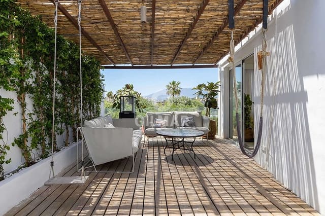 4 chambre Villa/Maison Semi-Mitoyenne à vendre à Guadalmina Alta, Marbella avec piscine garage - 1 295 000 € (Ref: 9821601)
