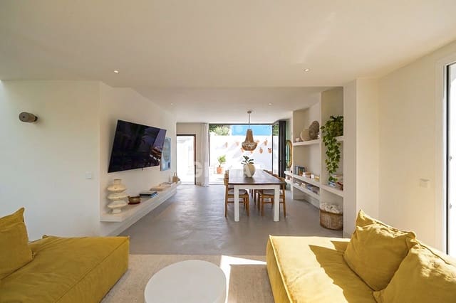 4 chambre Villa/Maison Semi-Mitoyenne à vendre à Guadalmina Alta, Marbella avec piscine garage - 1 295 000 € (Ref: 9821601)