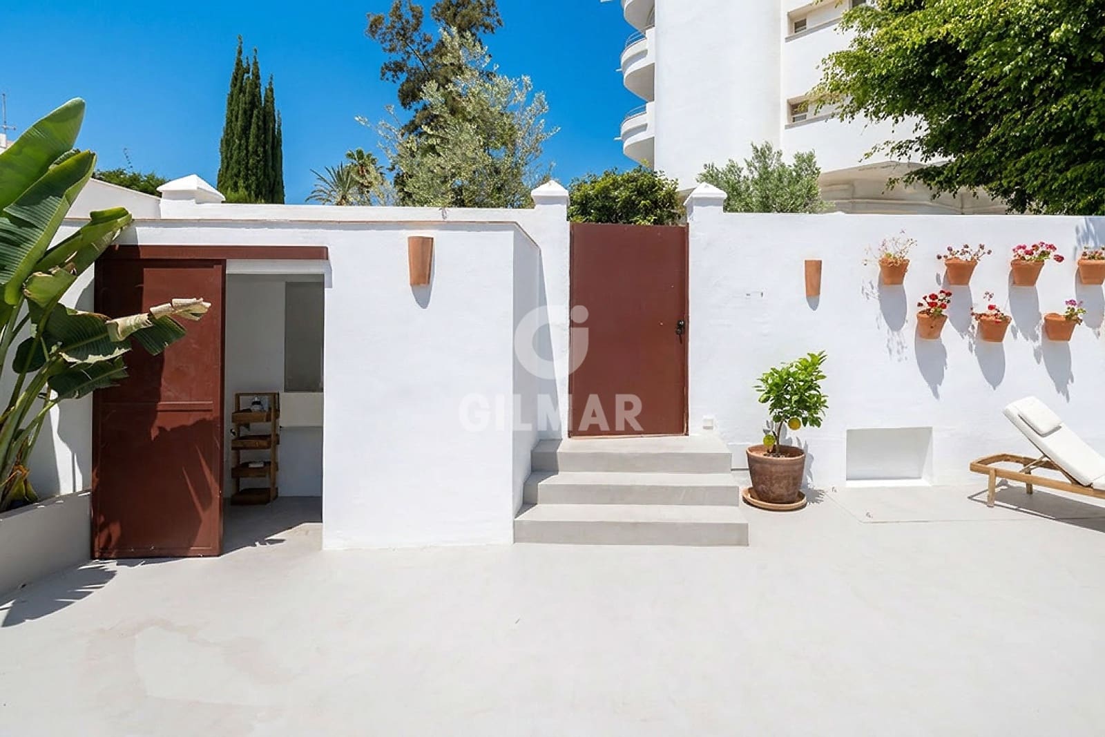 4 sypialnia Dom blizniak na sprzedaż w Marbella z basenem garażem - 1 295 000 € (Ref: 9821601)