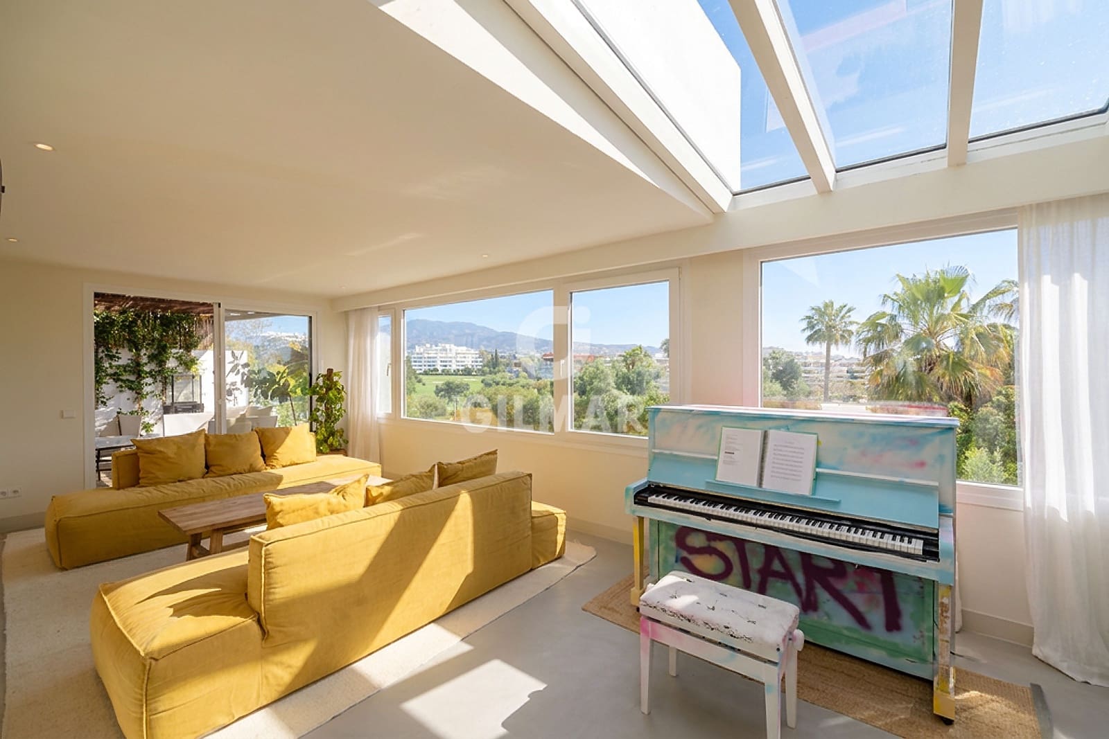 4 sypialnia Dom blizniak na sprzedaż w Marbella z basenem garażem - 1 295 000 € (Ref: 9821601)