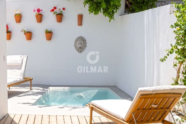 4 soveværelse Semi-Rækkehus til salg i Guadalmina Alta, Marbella med swimmingpool garage - € 1.195.000 (Ref: 9821601)