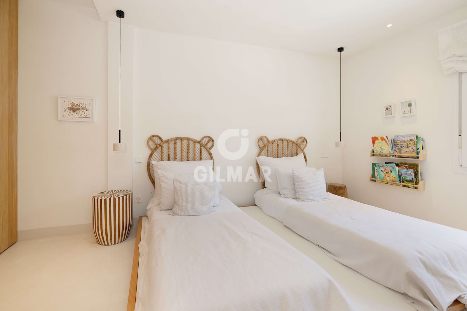 4 bedroom Semi-detached Villa for sale in Guadalmina with pool garage - € 1,125,000 (Ref: 9821601)