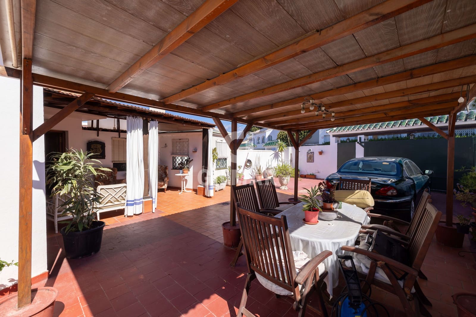 4 makuuhuone Paritalo myytävänä paikassa Nueva Andalucia mukana 
autotalli - 650 000 € (Ref: 9823666)