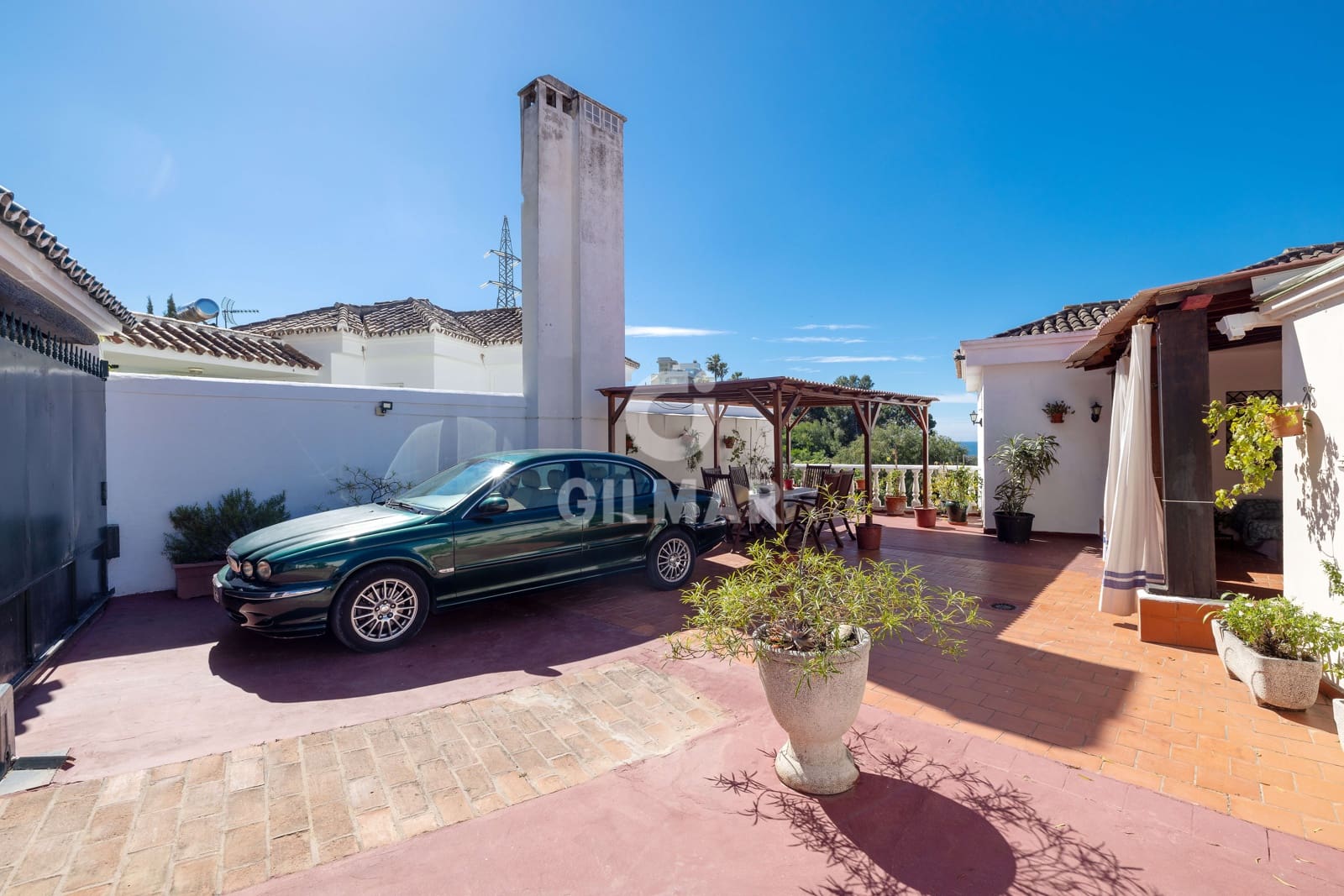 4 makuuhuone Paritalo myytävänä paikassa Nueva Andalucia mukana 
autotalli - 650 000 € (Ref: 9823666)