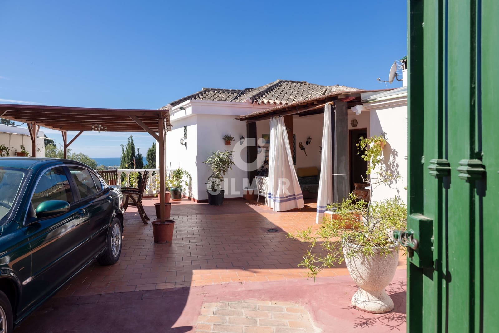 4 makuuhuone Paritalo myytävänä paikassa Nueva Andalucia mukana 
autotalli - 650 000 € (Ref: 9823666)