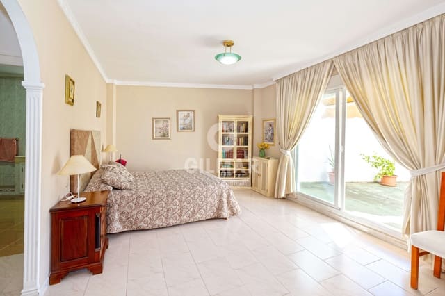 4 makuuhuone Paritalo myytävänä paikassa Rodeo Alto - Guadaiza - La Campana, Marbella mukana 
autotalli - 650 000 € (Ref: 9823666)