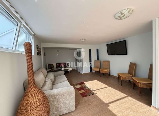 3 soverom Kjedet enebolig til salgs i Costa del Silencio, Arona med svømmebasseng - € 425 000 (Ref: 9824057)