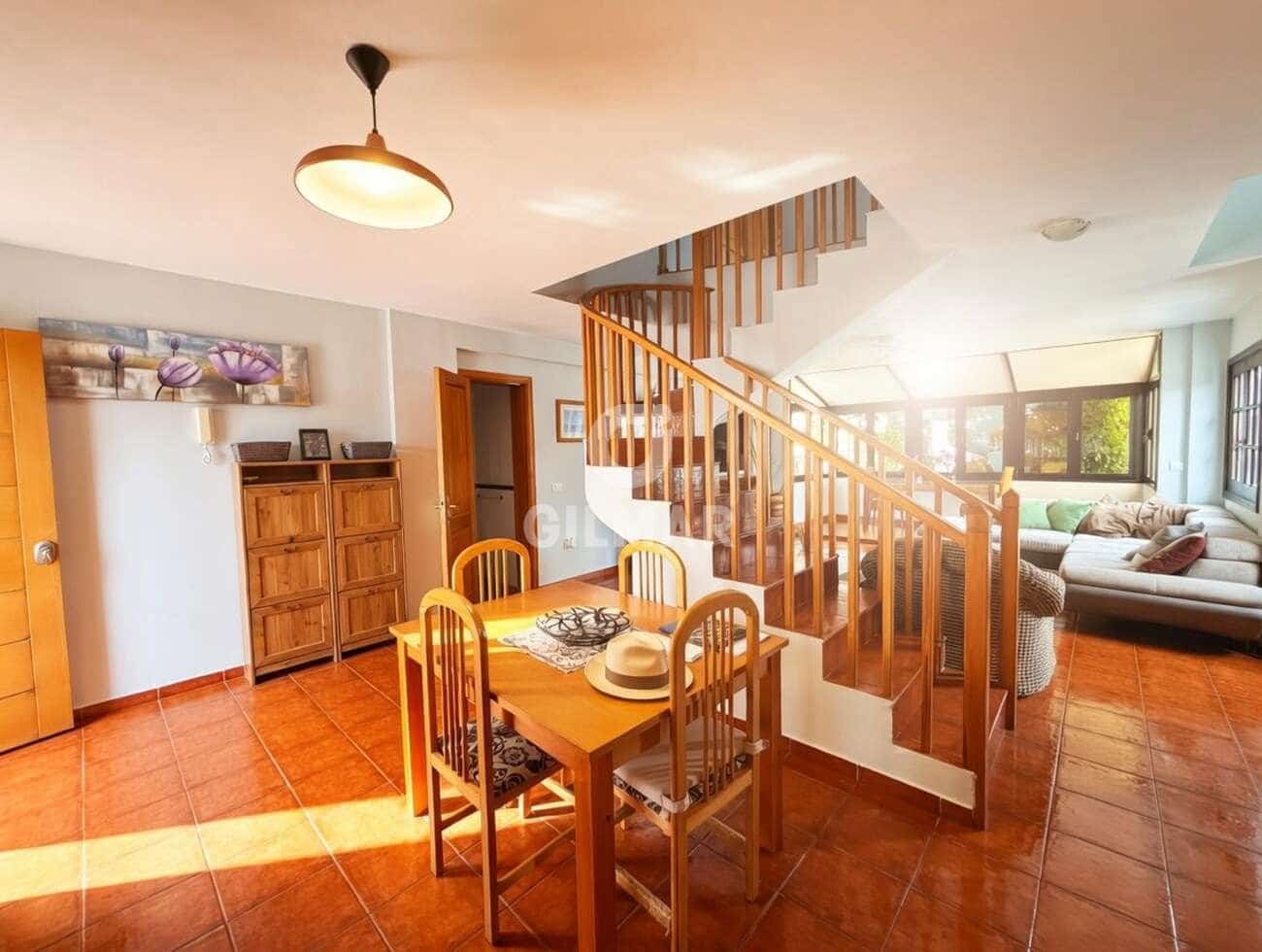 3 bedroom Semi-detached Villa for sale in Costa del Silencio with pool - € 425,000 (Ref: 9824057)