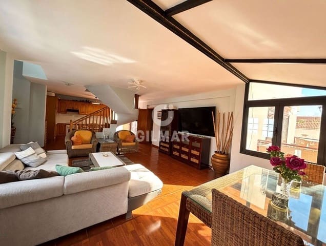 3 soverom Kjedet enebolig til salgs i Costa del Silencio, Arona med svømmebasseng - € 425 000 (Ref: 9824057)