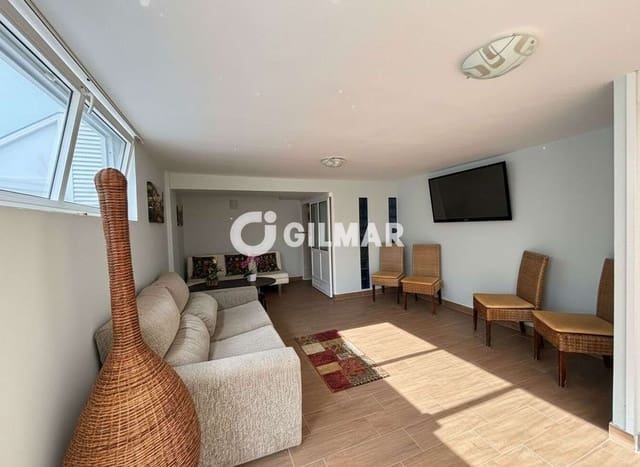 3 soveværelse Semi-Rækkehus til salg i Costa del Silencio, Arona med swimmingpool - € 425.000 (Ref: 9824057)