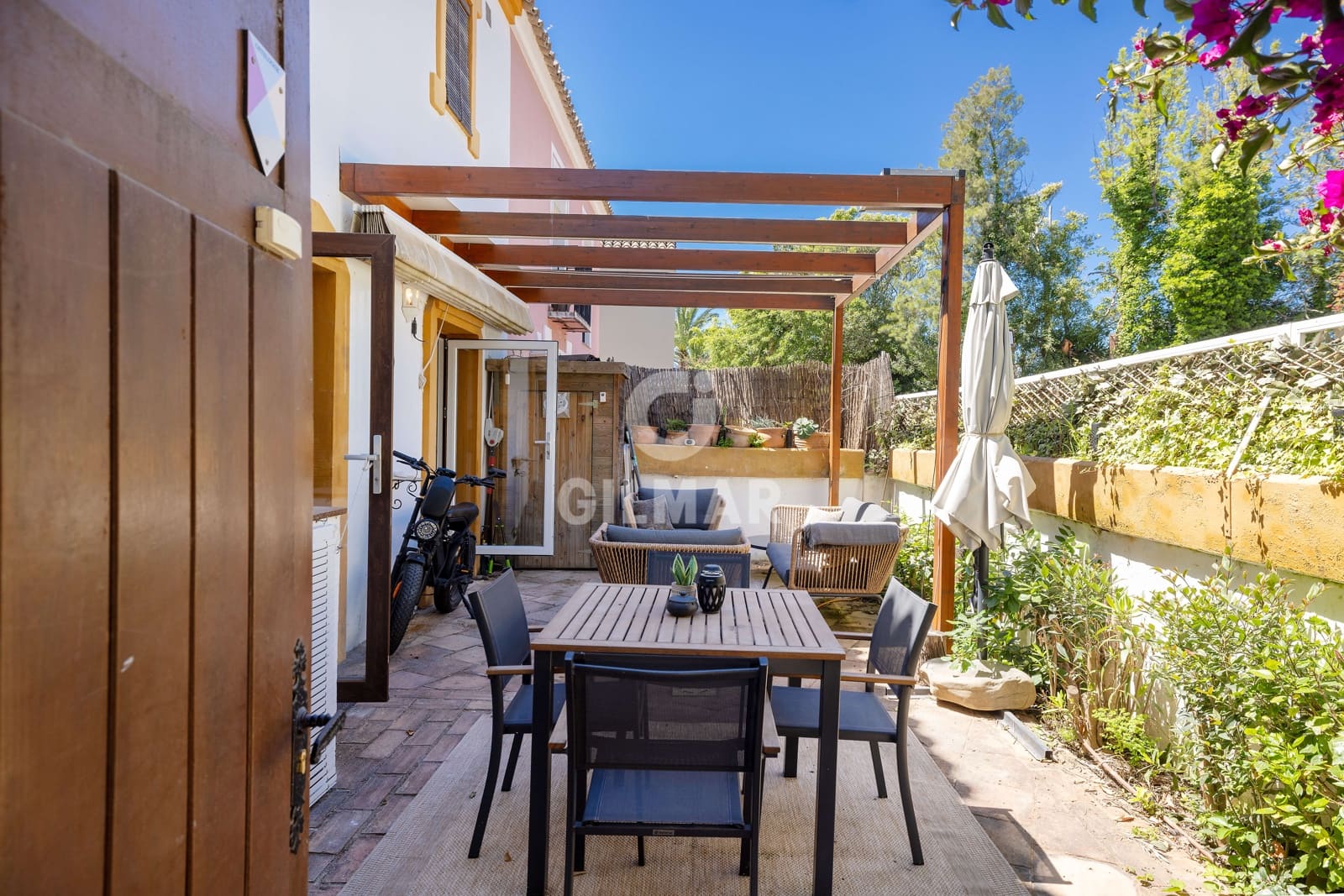 2 camera da letto Villetta a Schiera in vendita in Guadalmina con piscina garage - 689.000 € (Rif: 9824058)