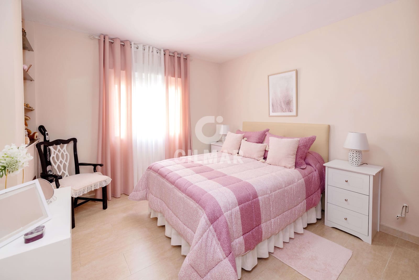 3 bedroom Flat for sale in Estepona - € 470,000 (Ref: 9825821)