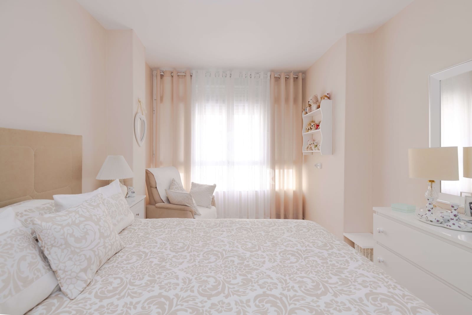 3 bedroom Flat for sale in Estepona - € 470,000 (Ref: 9825821)