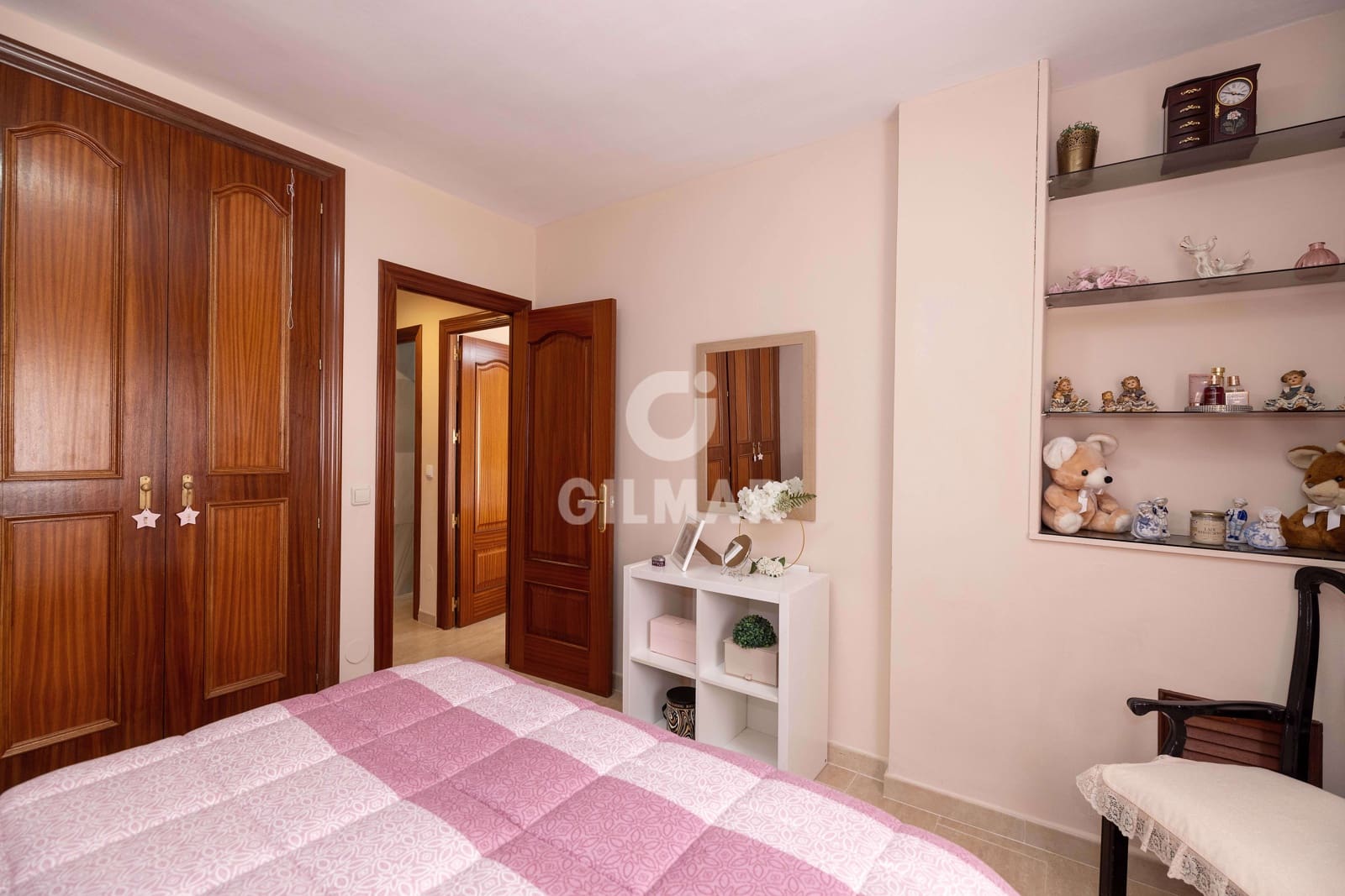 3 bedroom Flat for sale in Estepona - € 470,000 (Ref: 9825821)