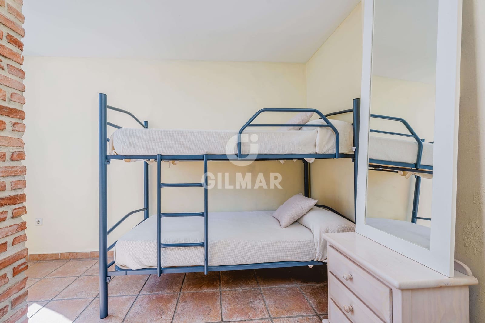 2 slaapkamer Flat te koop in Fuengirola - € 565.000 (Ref: 9827532)