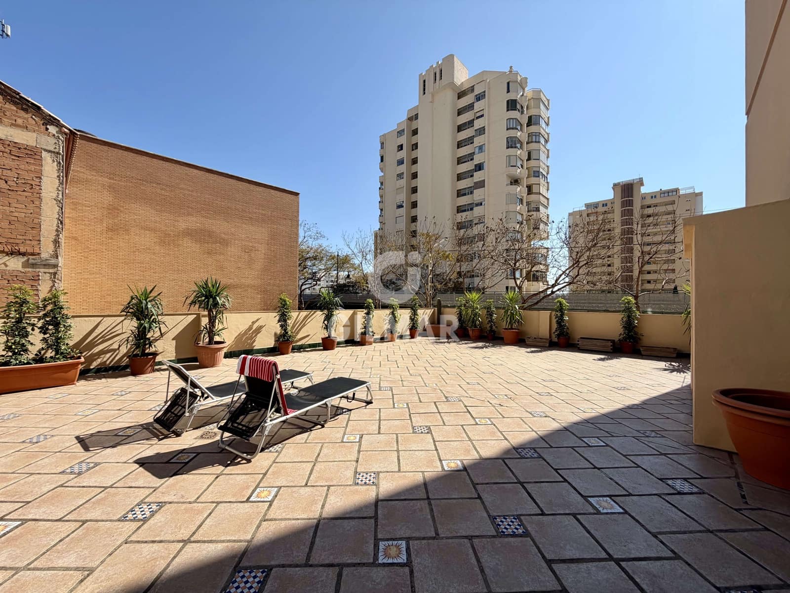 2 slaapkamer Flat te koop in Fuengirola - € 565.000 (Ref: 9827532)