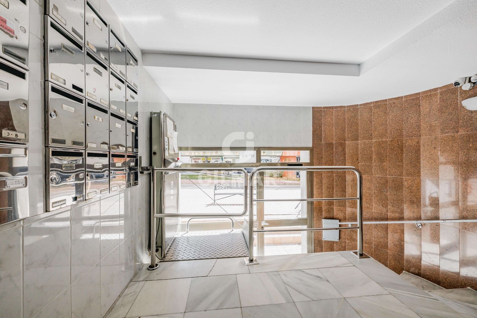 2 slaapkamer Flat te koop in Fuengirola - € 565.000 (Ref: 9827532)