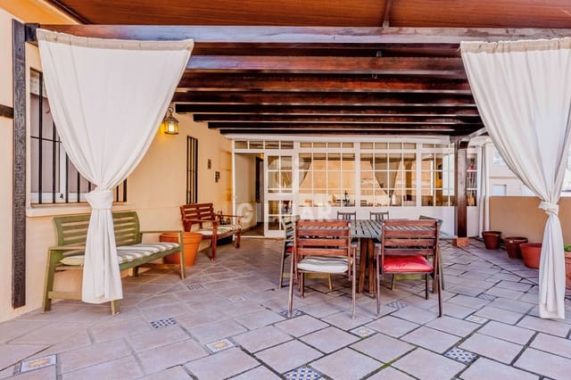 2 slaapkamer Flat te koop in Los Boliches , Fuengirola - € 565.000 (Ref: 9827532)
