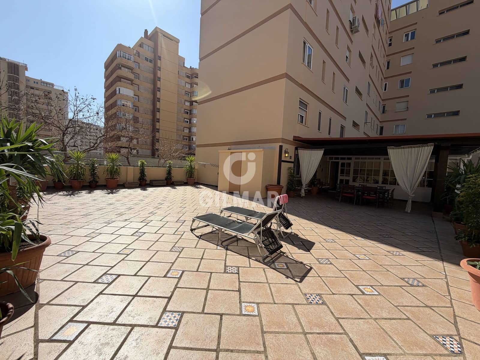 2 slaapkamer Flat te koop in Fuengirola - € 565.000 (Ref: 9827532)