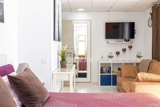 2 slaapkamer Flat te koop in Benalmadena Costa, Benalmádena met zwembad - € 365.000 (Ref: 9827534)