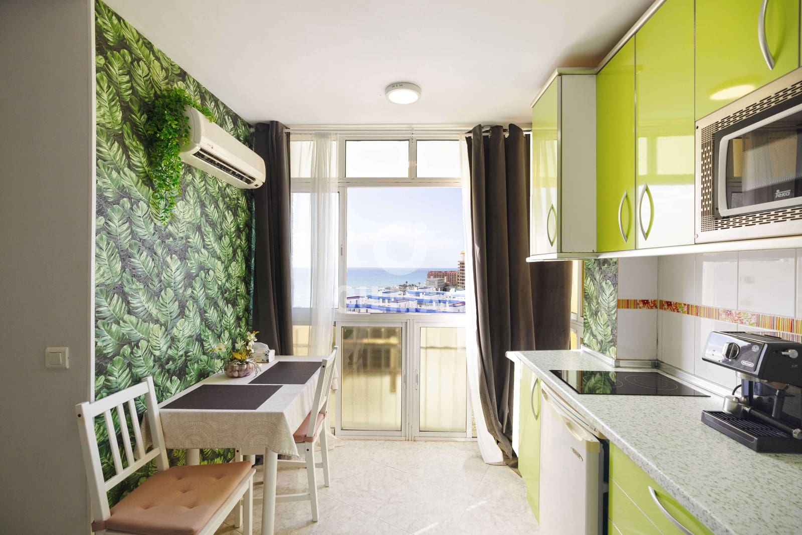 2 soverom Leilighet til salgs i Benalmadena Costa med svømmebasseng - € 365 000 (Ref: 9827534)