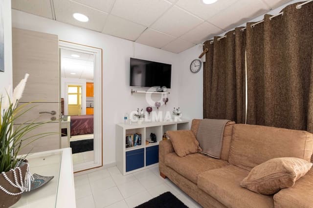 2 slaapkamer Flat te koop in Benalmadena Costa, Benalmádena met zwembad - € 365.000 (Ref: 9827534)