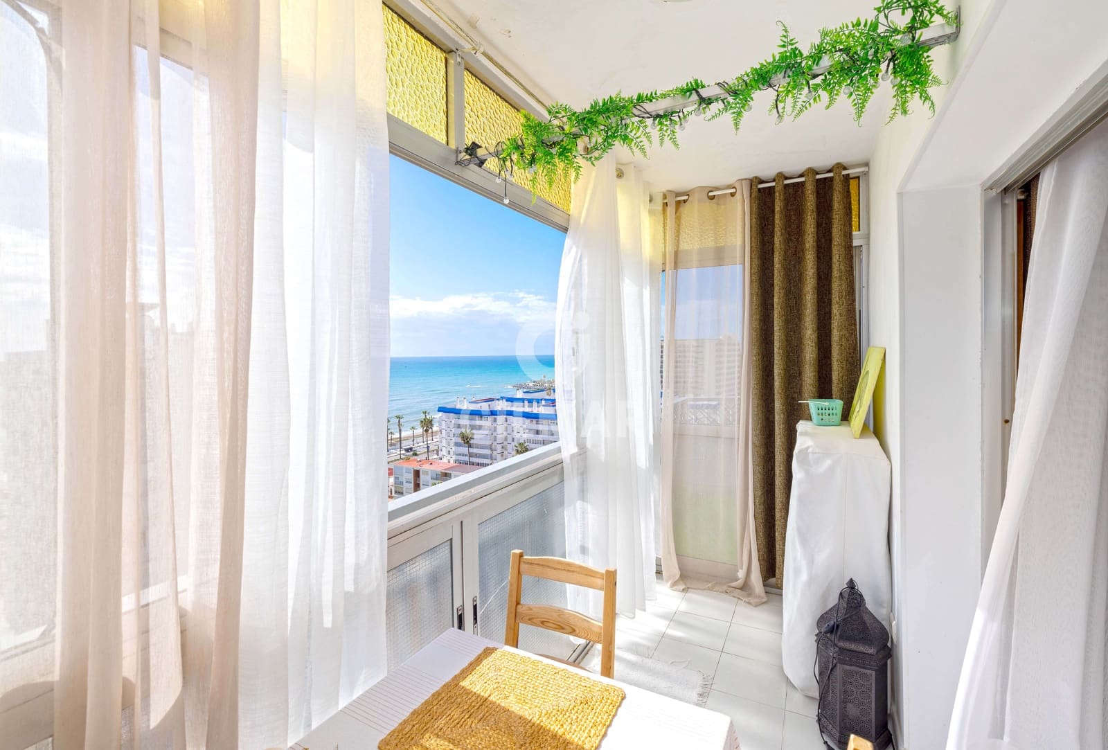 2 soverom Leilighet til salgs i Benalmadena Costa med svømmebasseng - € 365 000 (Ref: 9827534)
