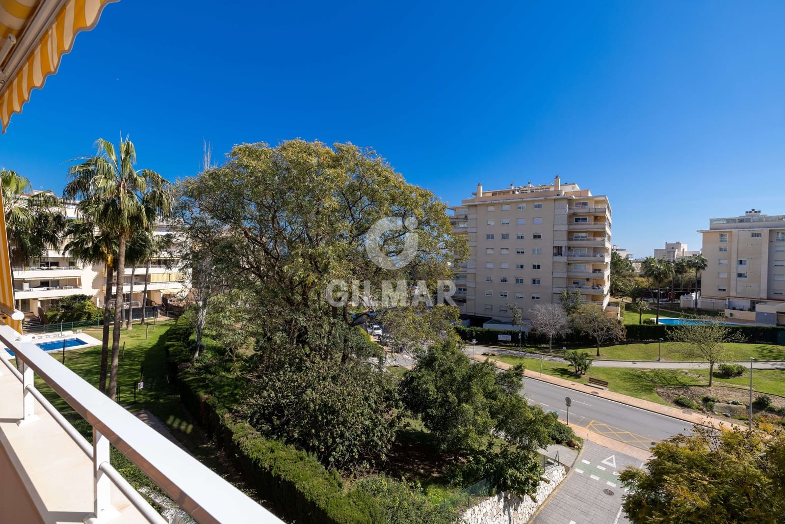 2 soverom Leilighet til salgs i Benalmadena Costa med svømmebasseng garasje - € 424 200 (Ref: 9827537)