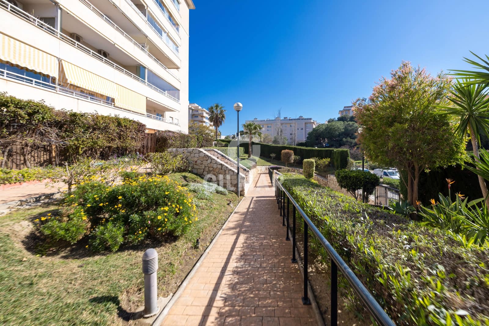 2 soverom Leilighet til salgs i Benalmadena Costa med svømmebasseng garasje - € 424 200 (Ref: 9827537)