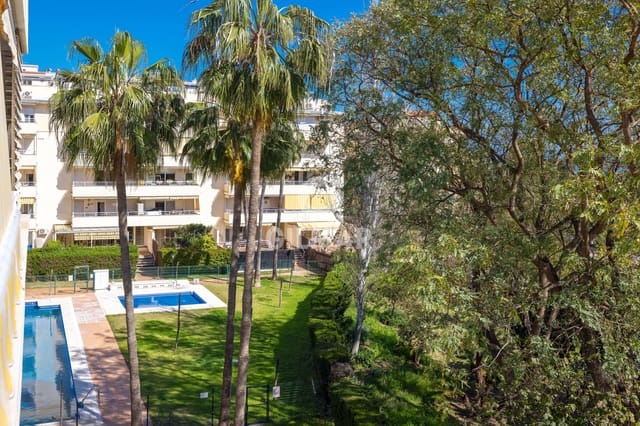 2 makuuhuone Asunto myytävänä paikassa Benalmadena Costa, Benalmádena mukana uima-altaan 
autotalli - 424 200 € (Ref: 9827537)