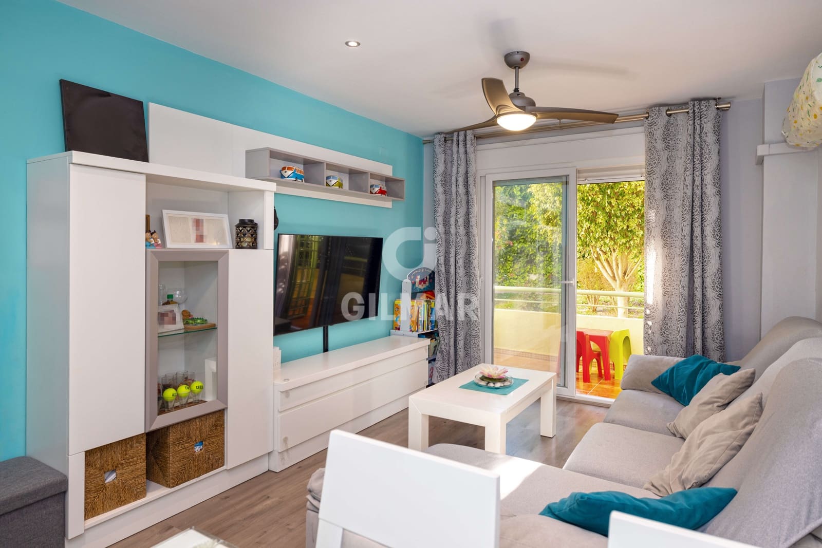 Piso de 3 habitaciones en Torremolinos en venta con piscina garaje - 359.000 € (Ref: 9827538)