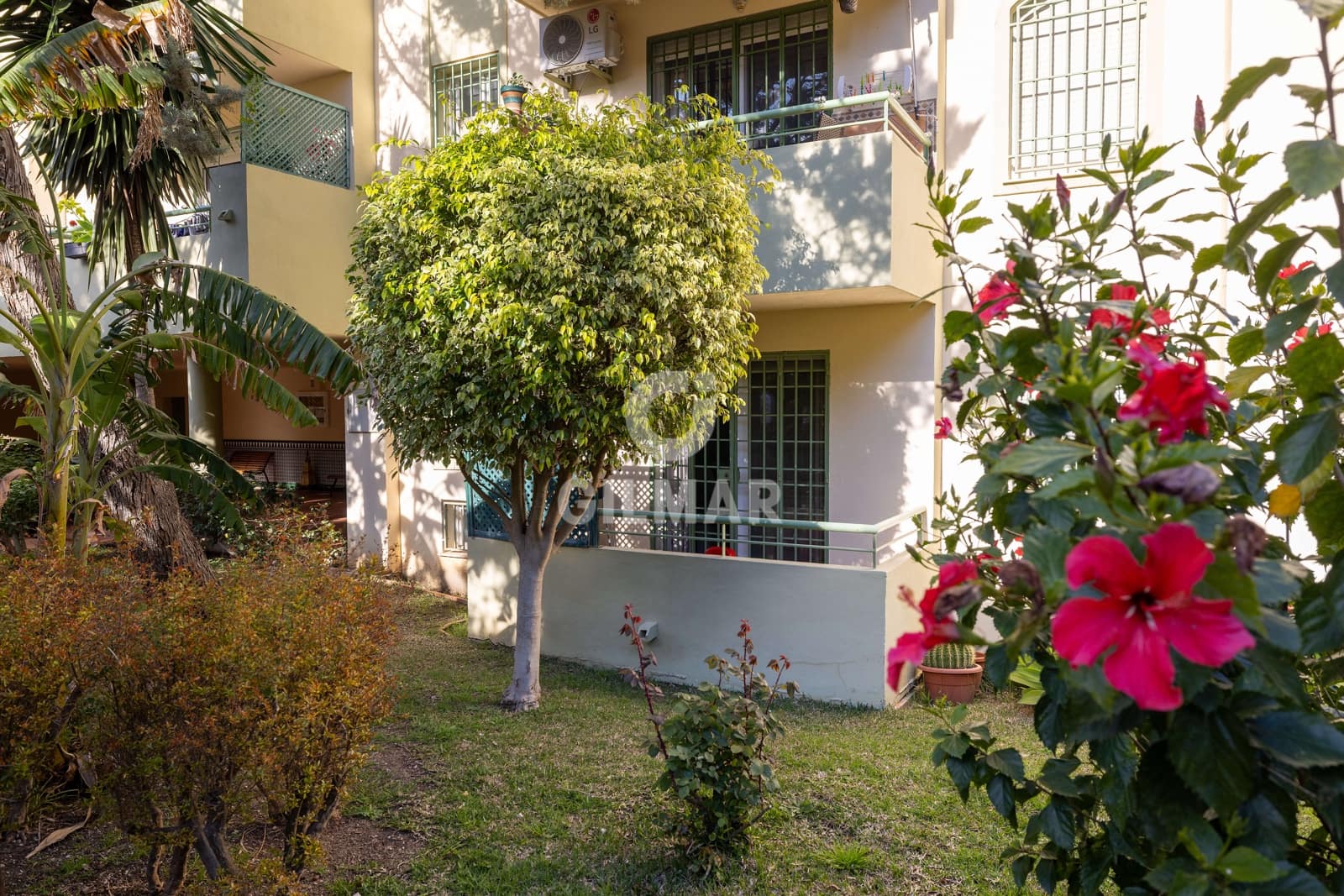 Piso de 3 habitaciones en Torremolinos en venta con piscina garaje - 359.000 € (Ref: 9827538)