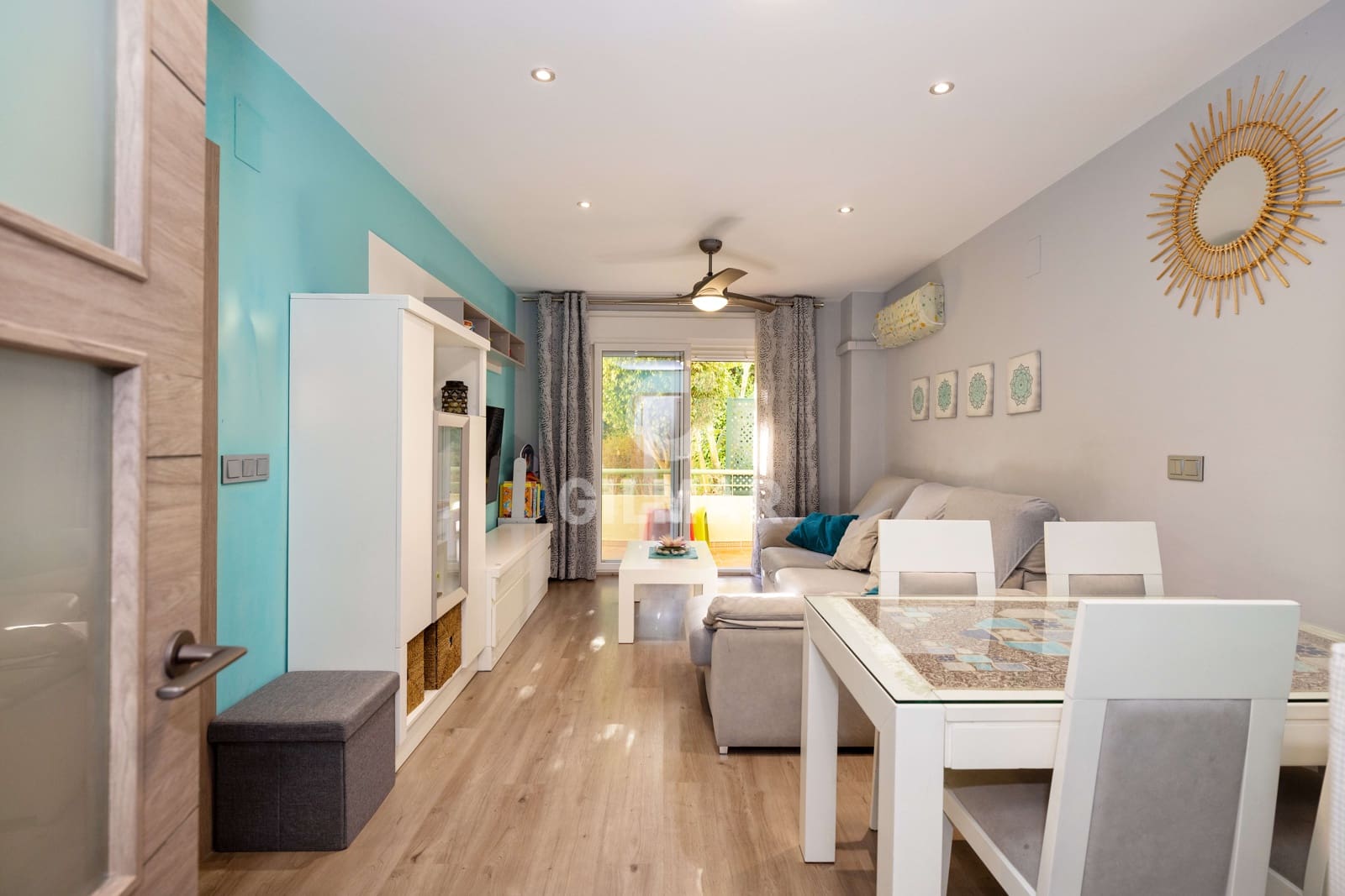 Piso de 3 habitaciones en Torremolinos en venta con piscina garaje - 359.000 € (Ref: 9827538)