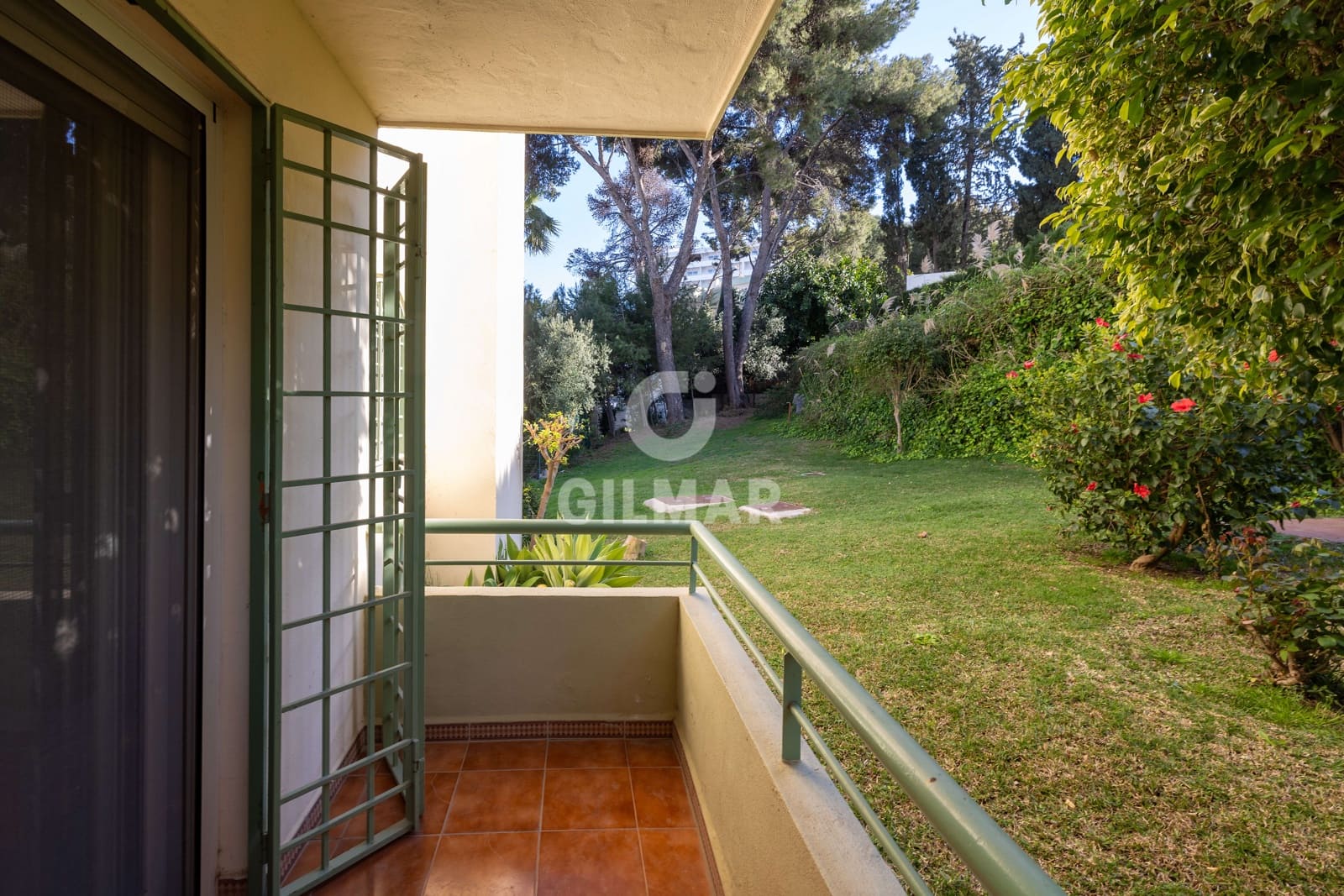 Piso de 3 habitaciones en Torremolinos en venta con piscina garaje - 359.000 € (Ref: 9827538)