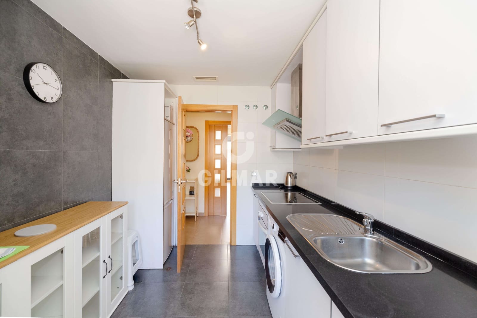 2 bedroom Flat for sale in Torremolinos with garage - € 370,000 (Ref: 9827539)