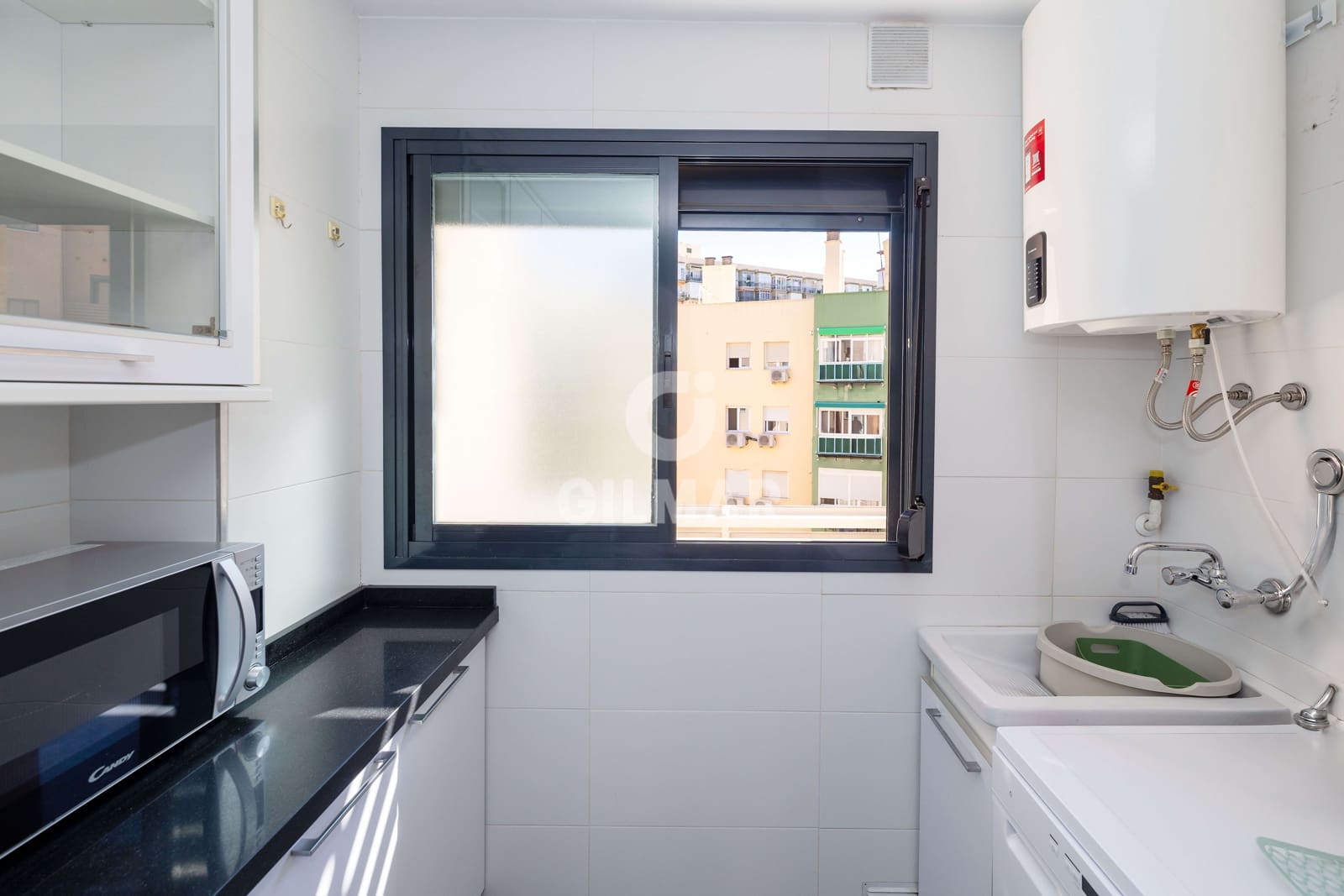 2 bedroom Flat for sale in Torremolinos with garage - € 370,000 (Ref: 9827539)
