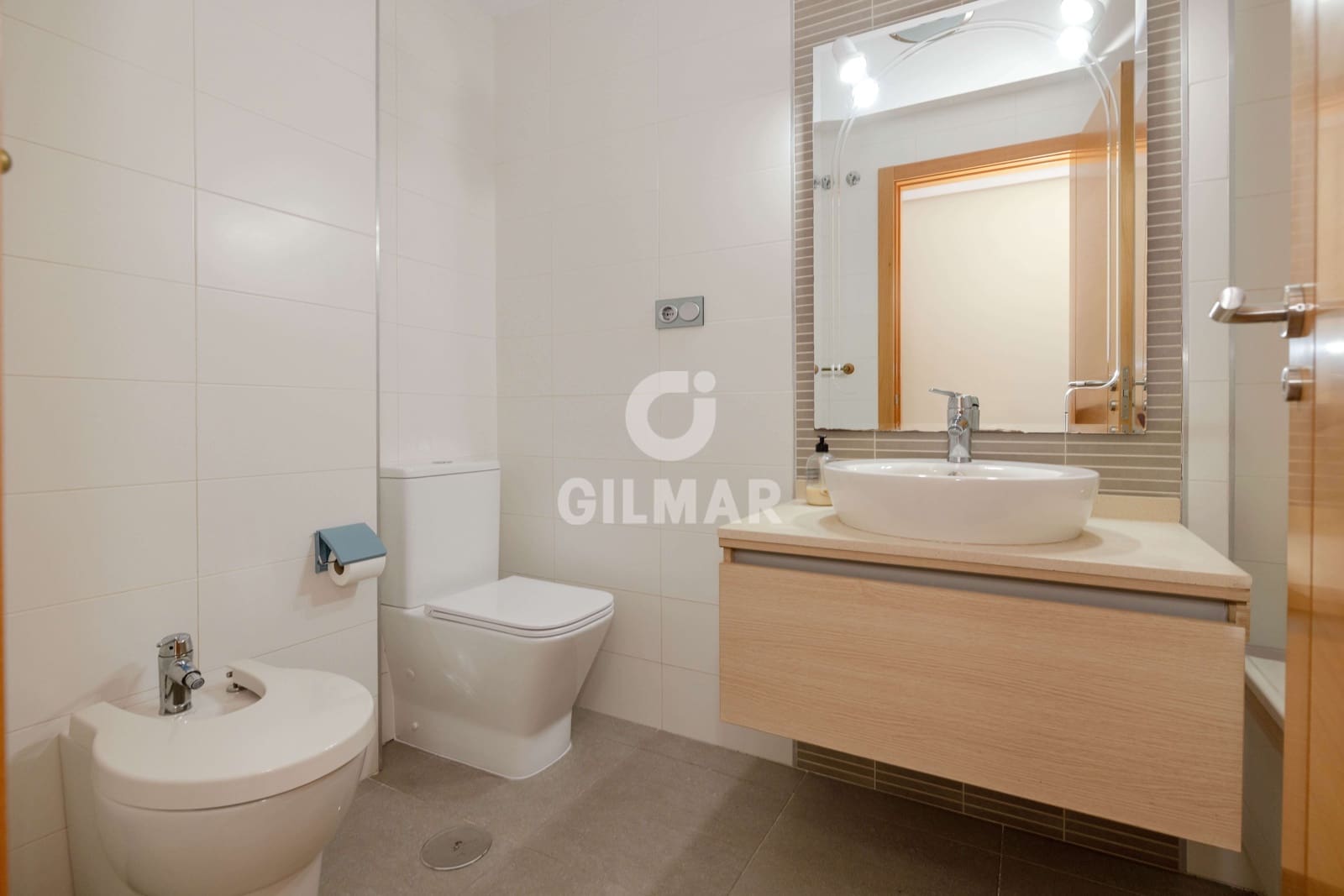 2 bedroom Flat for sale in Torremolinos with garage - € 370,000 (Ref: 9827539)