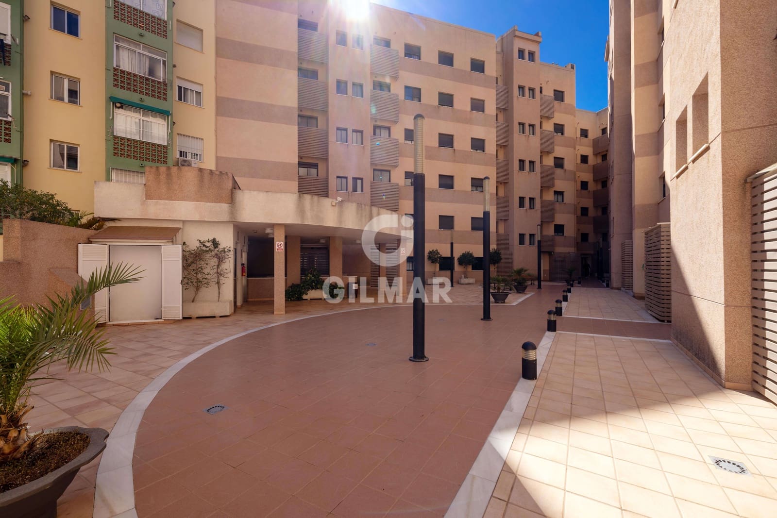 2 bedroom Flat for sale in Torremolinos with garage - € 370,000 (Ref: 9827539)
