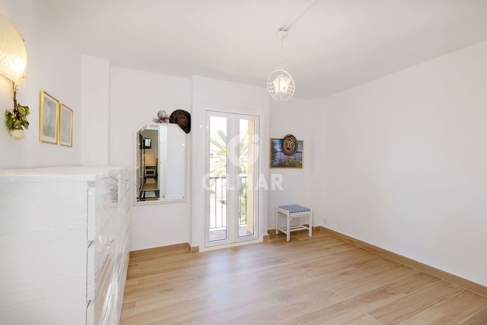 2 slaapkamer Flat te koop in Fuengirola met zwembad - € 549.000 (Ref: 9827542)