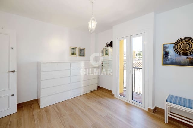 2 soverom Leilighet til salgs i Centro ciudad, Fuengirola med svømmebasseng - € 549 000 (Ref: 9827542)