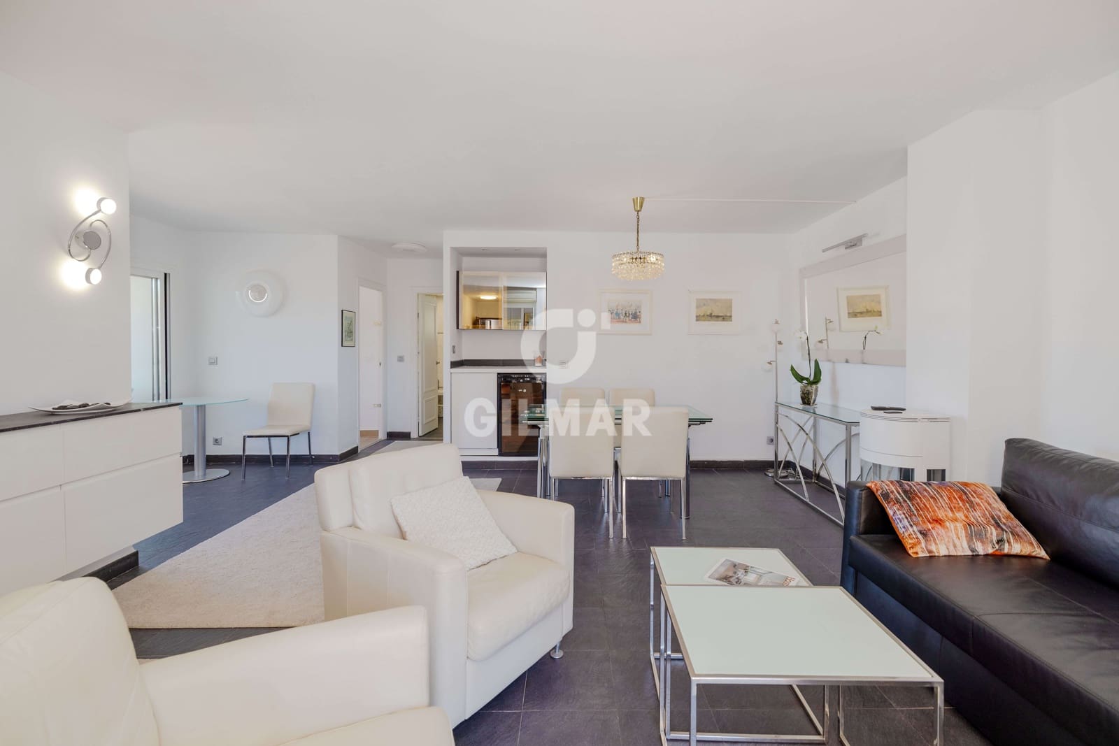 2 slaapkamer Flat te koop in Fuengirola met zwembad - € 549.000 (Ref: 9827542)