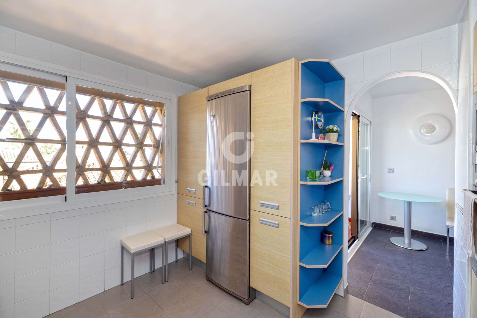 2 slaapkamer Flat te koop in Fuengirola met zwembad - € 549.000 (Ref: 9827542)