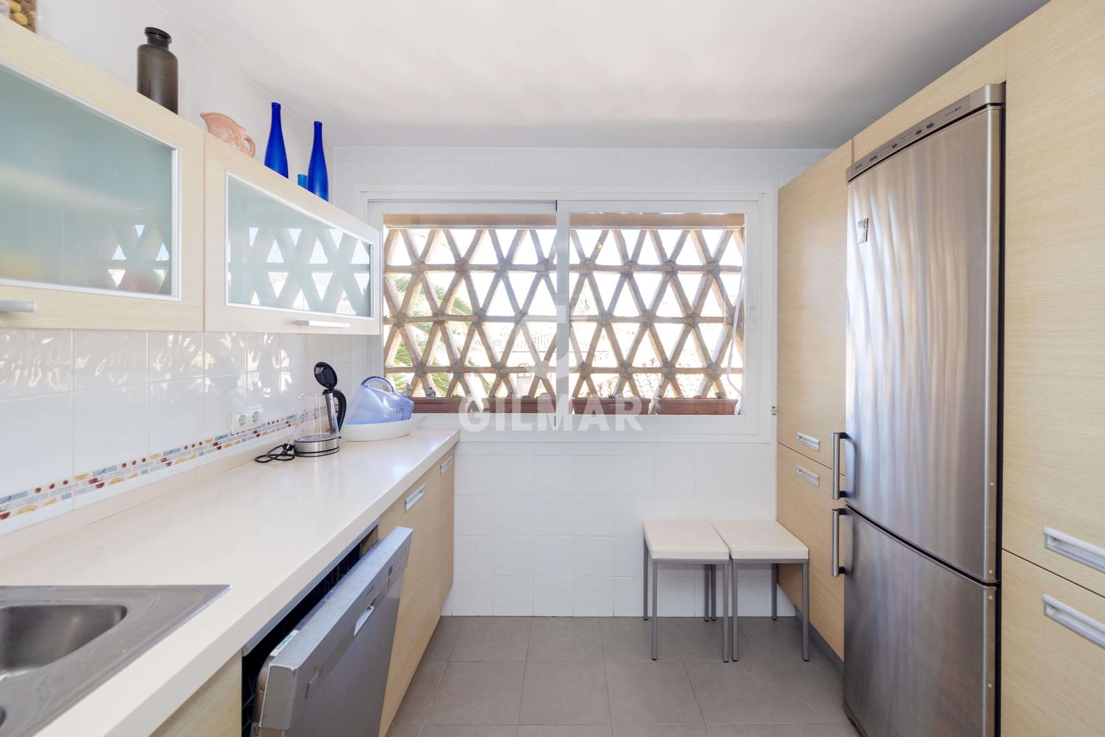 2 slaapkamer Flat te koop in Fuengirola met zwembad - € 549.000 (Ref: 9827542)
