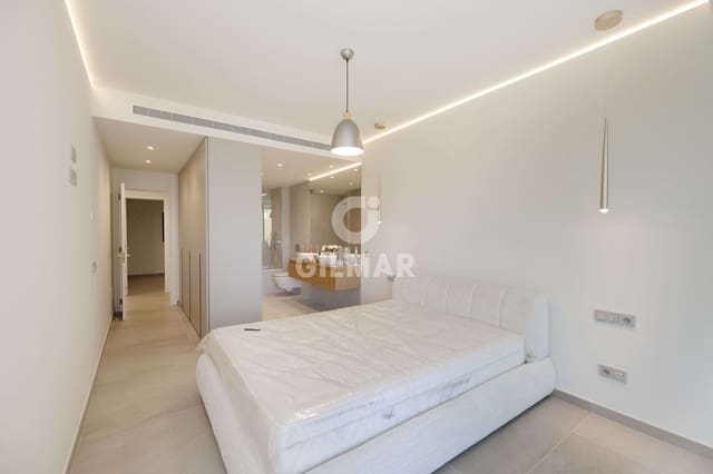 2 slaapkamer Flat te koop in El Higuerón, Fuengirola met zwembad garage - € 729.000 (Ref: 9827543)