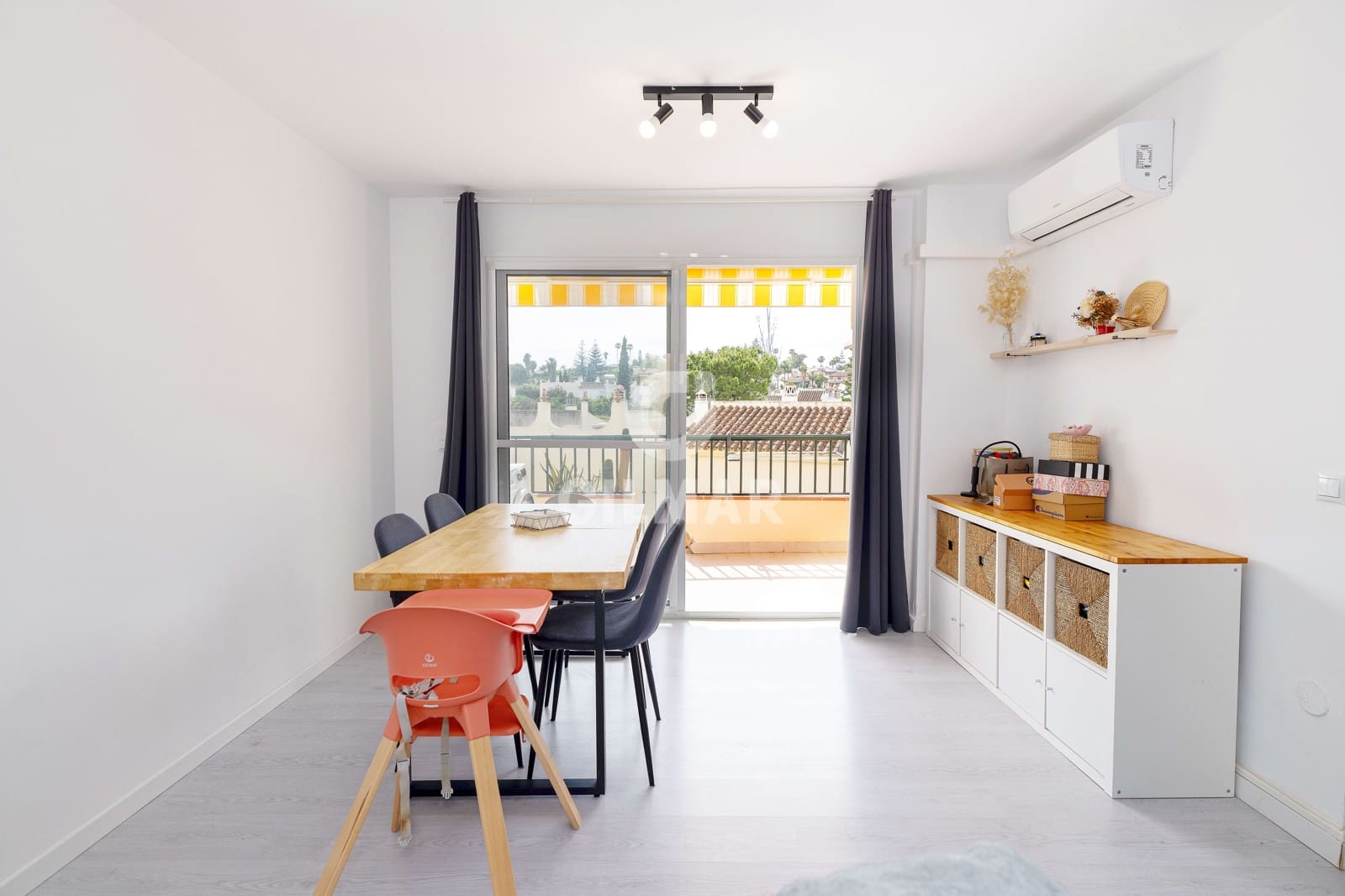 3 slaapkamer Flat te koop in Las Lagunas de Mijas met zwembad - € 320.000 (Ref: 9827545)