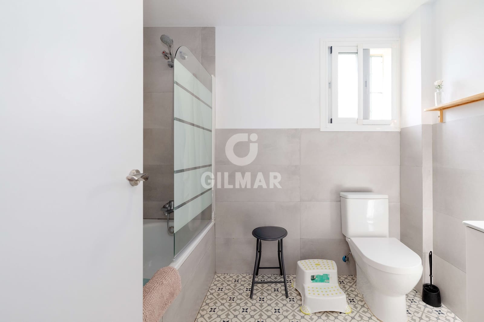 3 slaapkamer Flat te koop in Las Lagunas de Mijas met zwembad - € 320.000 (Ref: 9827545)